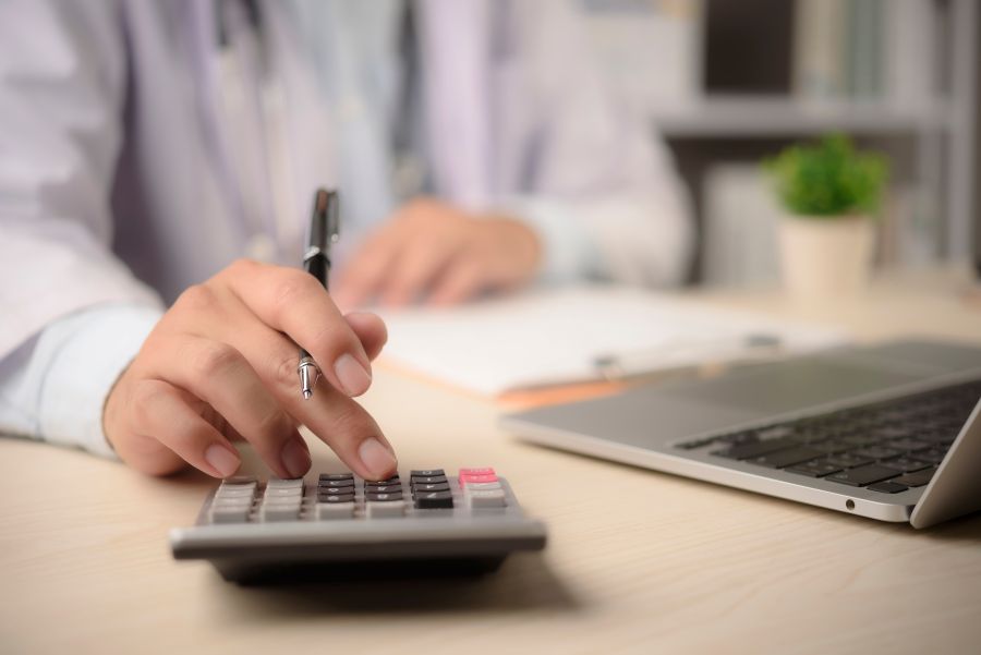 Accounting for IEEPA Tariff Refunds: Which GAAP Model Applies to Your Business